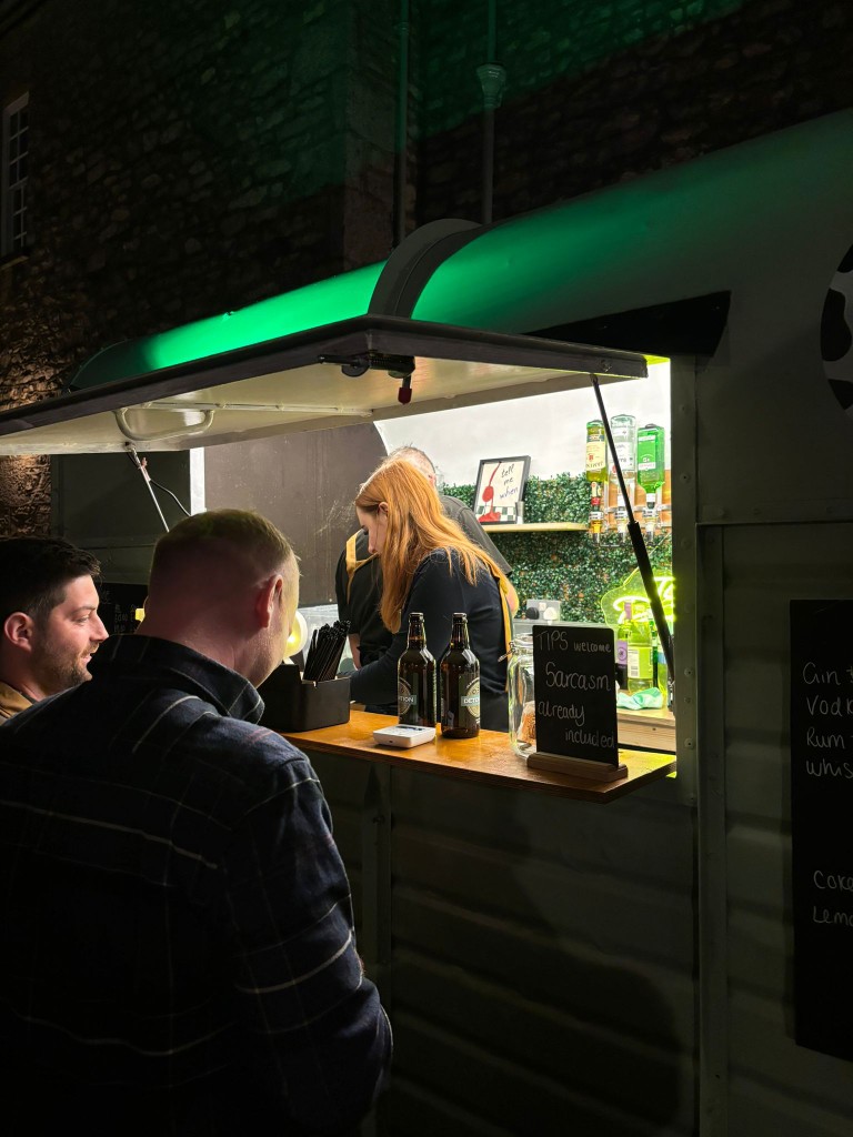 Tipsy Daisy mobile bar in action, photo 26 of 26